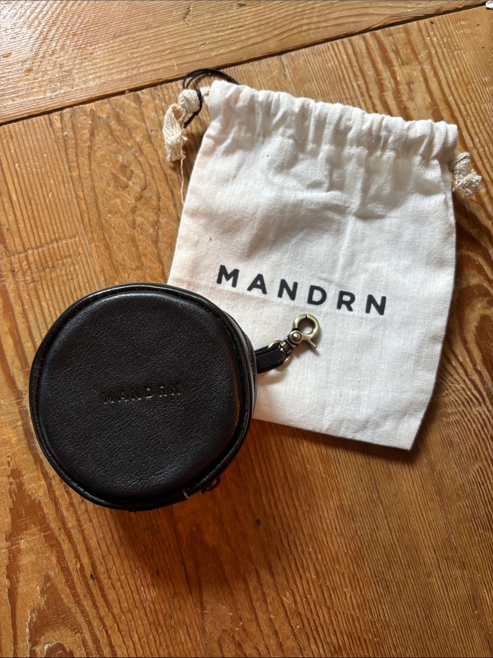 MANDRN Black Leather Round Coin Pouch with Drawstring Bag